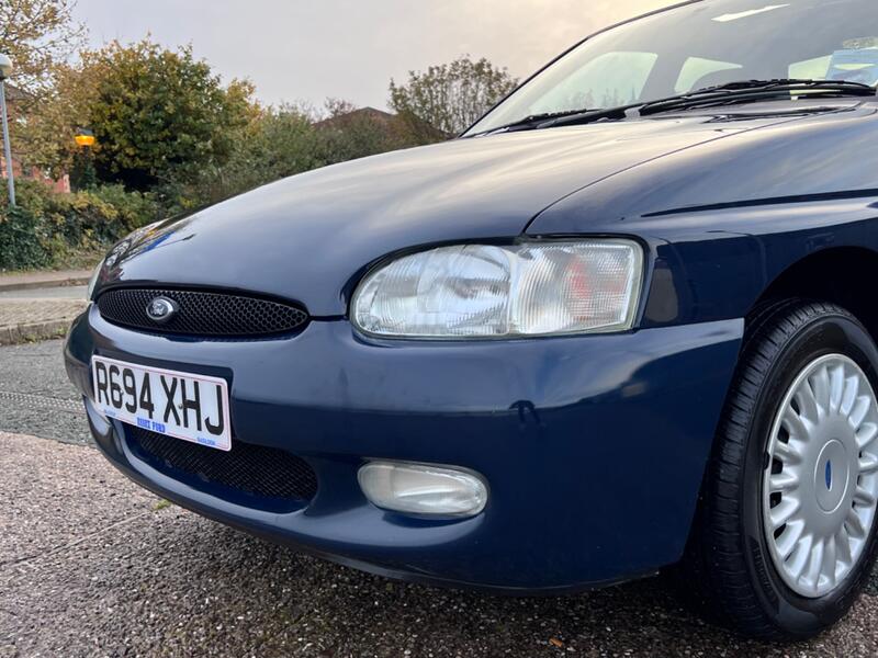 FORD ESCORT