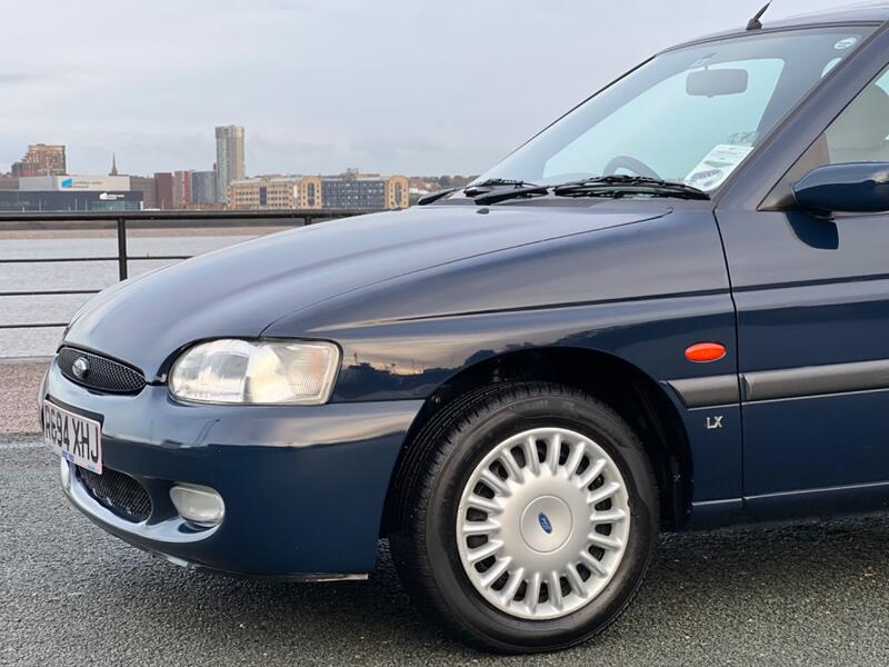 FORD ESCORT