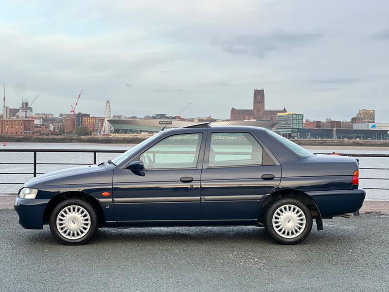 FORD ESCORT