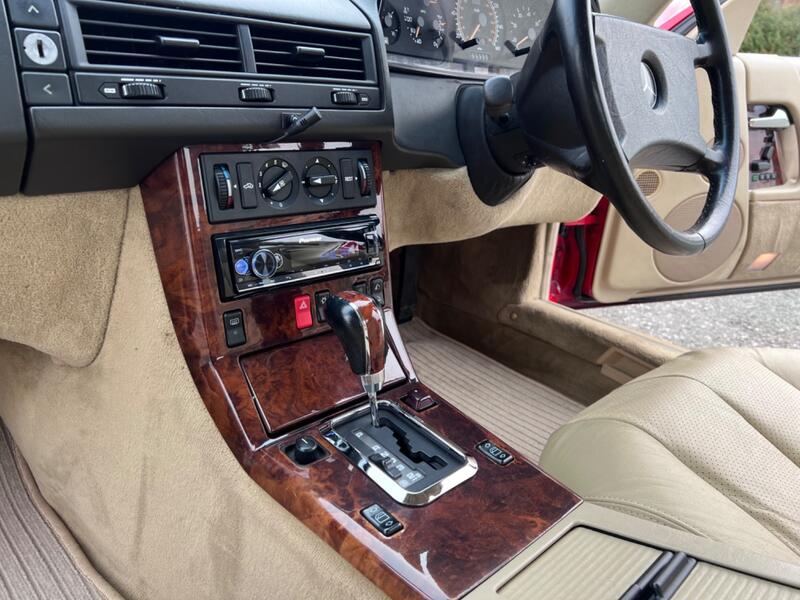 MERCEDES-BENZ 500