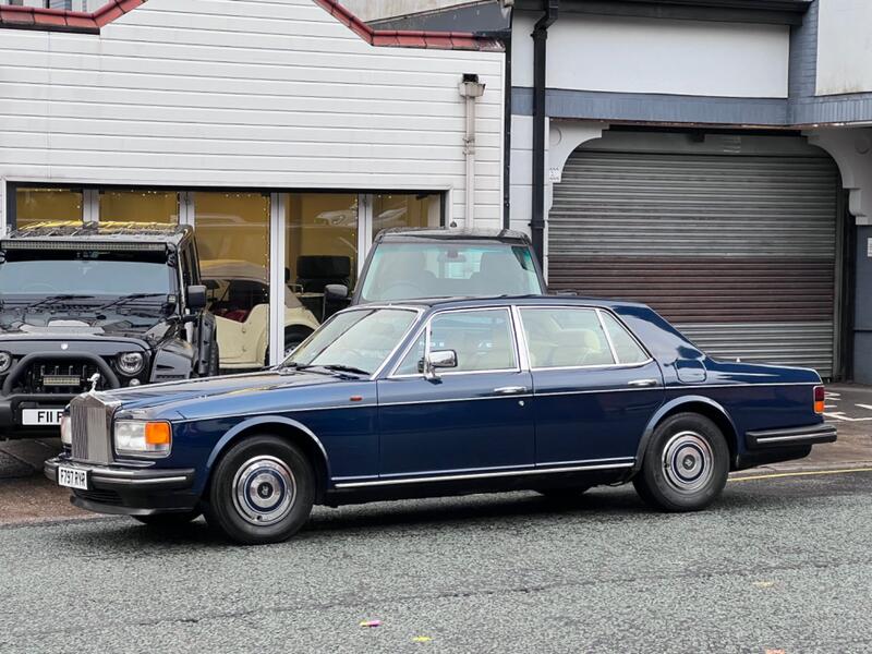 ROLLS-ROYCE SILVER SPIRIT