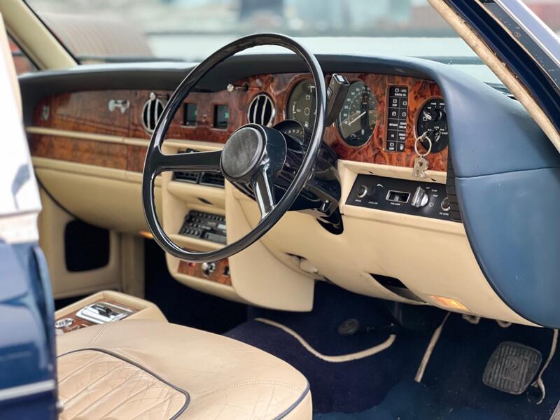 ROLLS-ROYCE SILVER SPIRIT