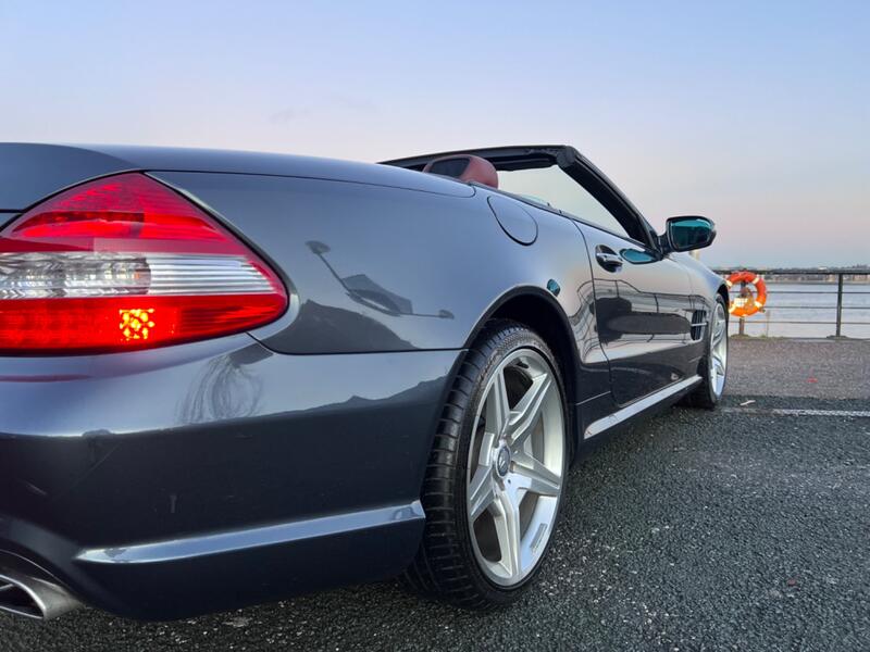 MERCEDES-BENZ SL CLASS