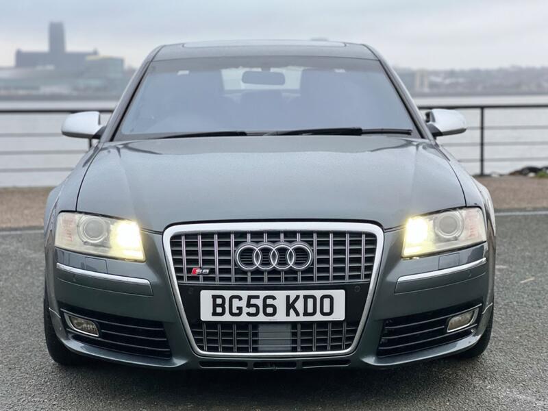 AUDI S8