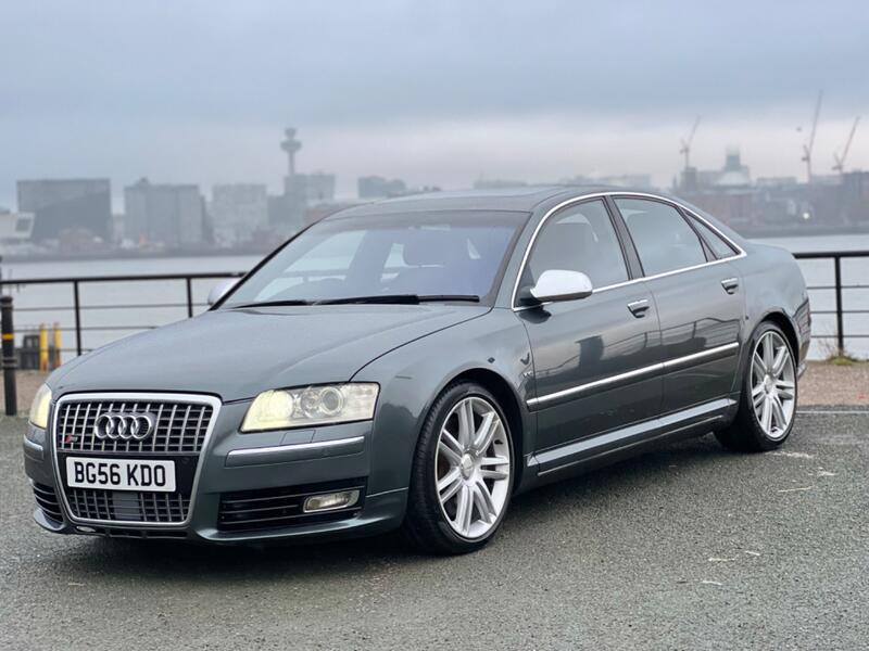 AUDI S8