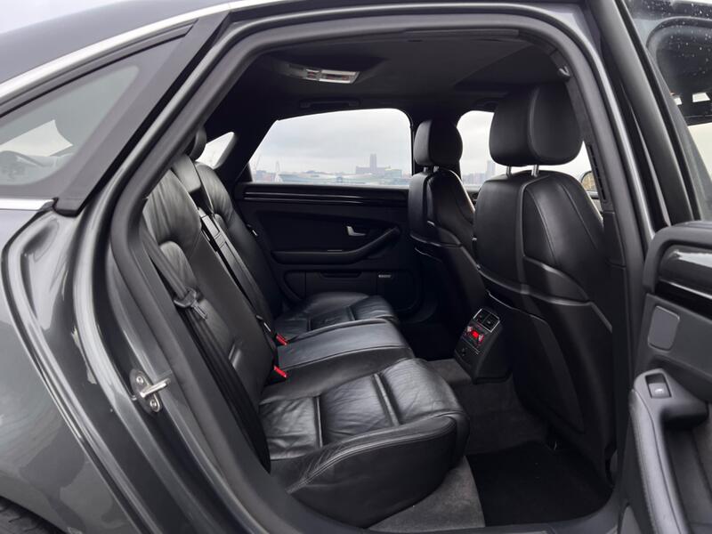 AUDI S8