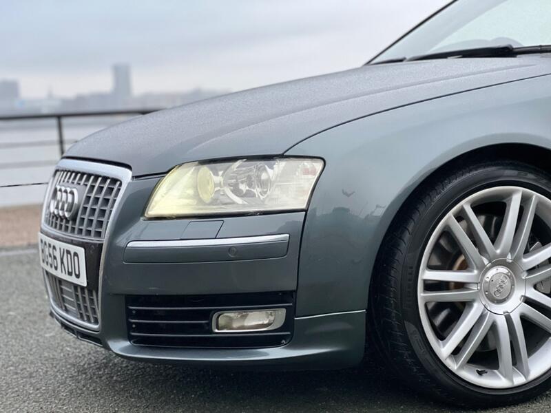 AUDI S8