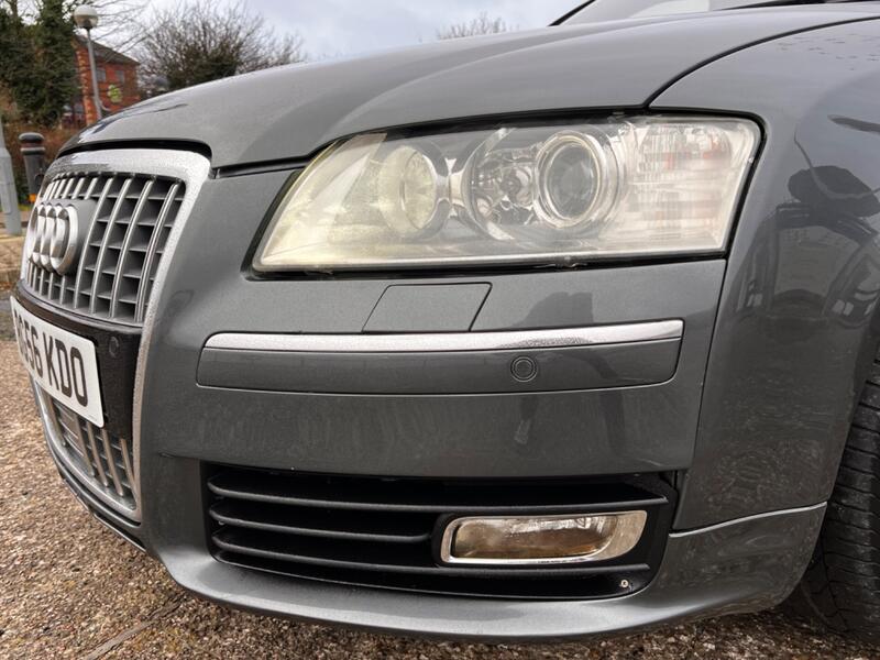 AUDI S8