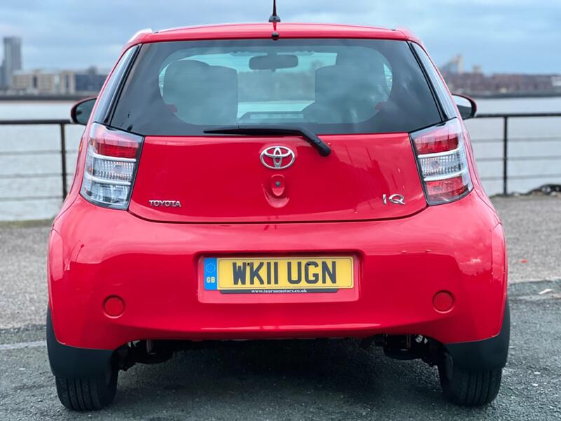 TOYOTA IQ