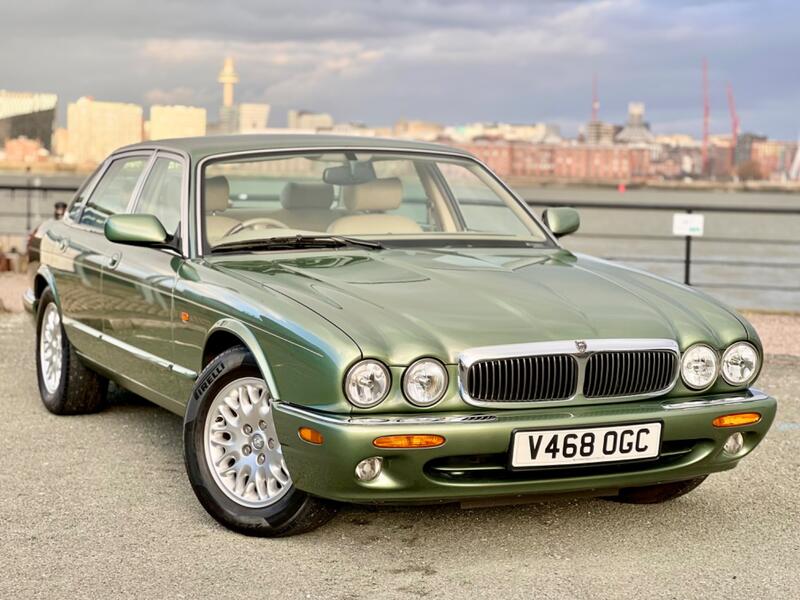 JAGUAR XJ