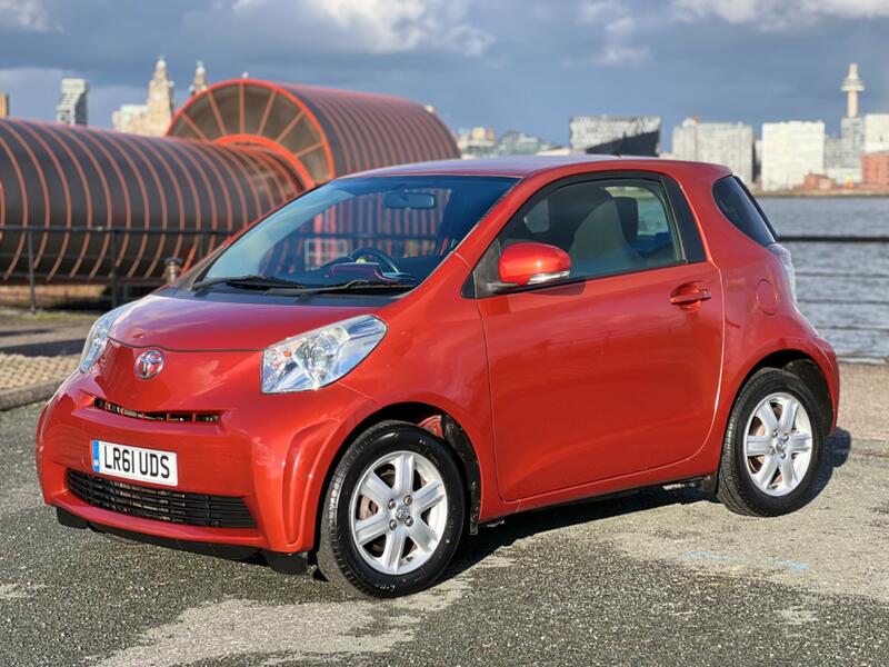 TOYOTA IQ