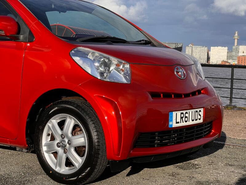 View TOYOTA IQ 1.0 VVT-i 