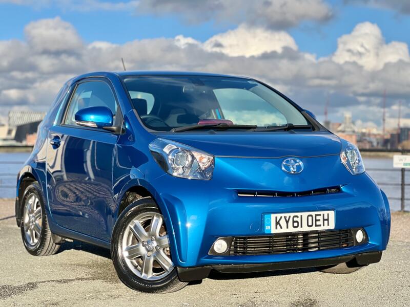 TOYOTA IQ