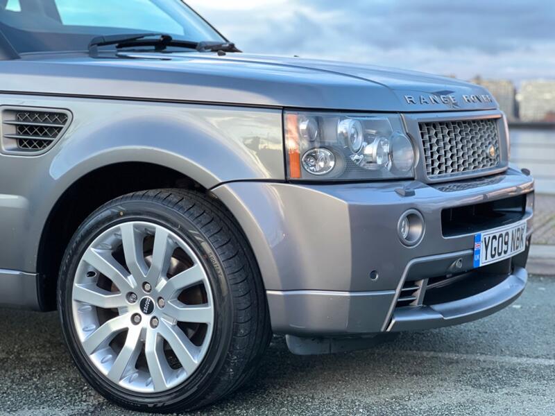 View LAND ROVER RANGE ROVER SPORT 2.7 TD V6 Stormer SE 