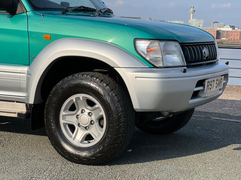View TOYOTA LAND CRUISER COLORADO 3.0 TD GX 