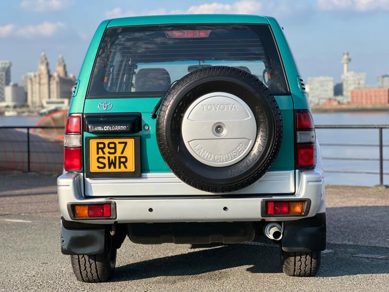 TOYOTA LAND CRUISER COLORADO