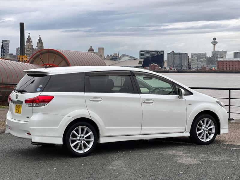 TOYOTA BB