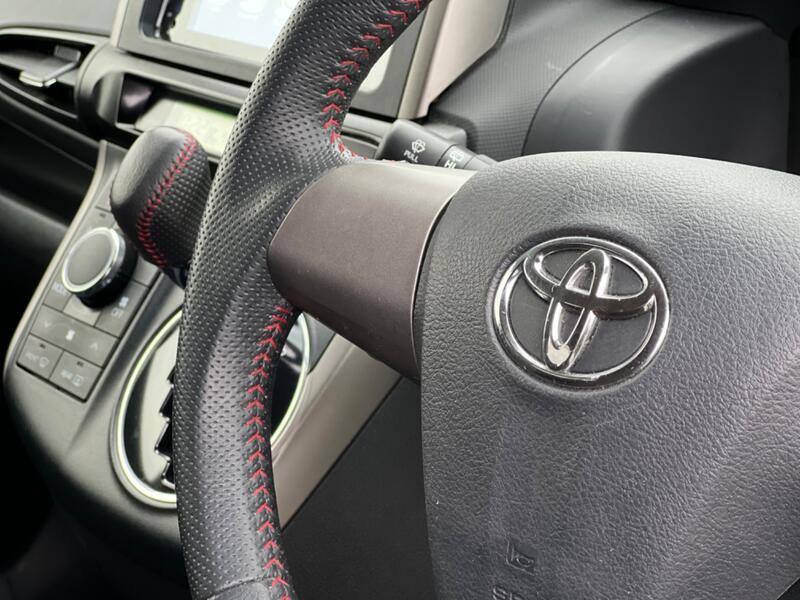 TOYOTA BB