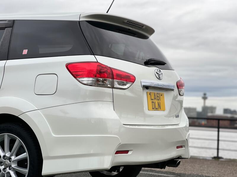 TOYOTA BB