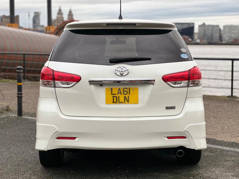 TOYOTA BB