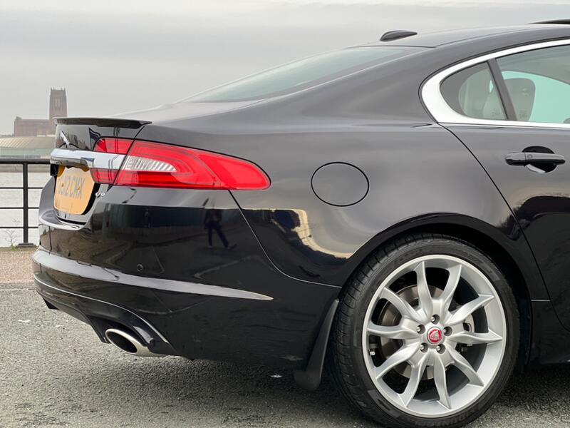 View JAGUAR XF 5.0 V8 Portfolio 