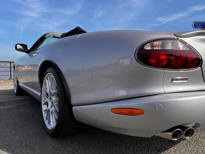 JAGUAR XKR-S