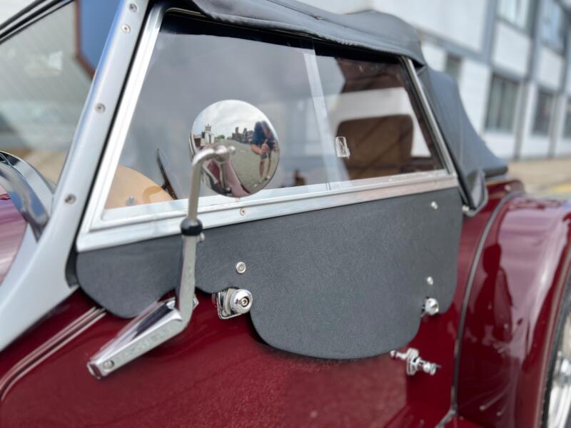 MORGAN PLUS 4