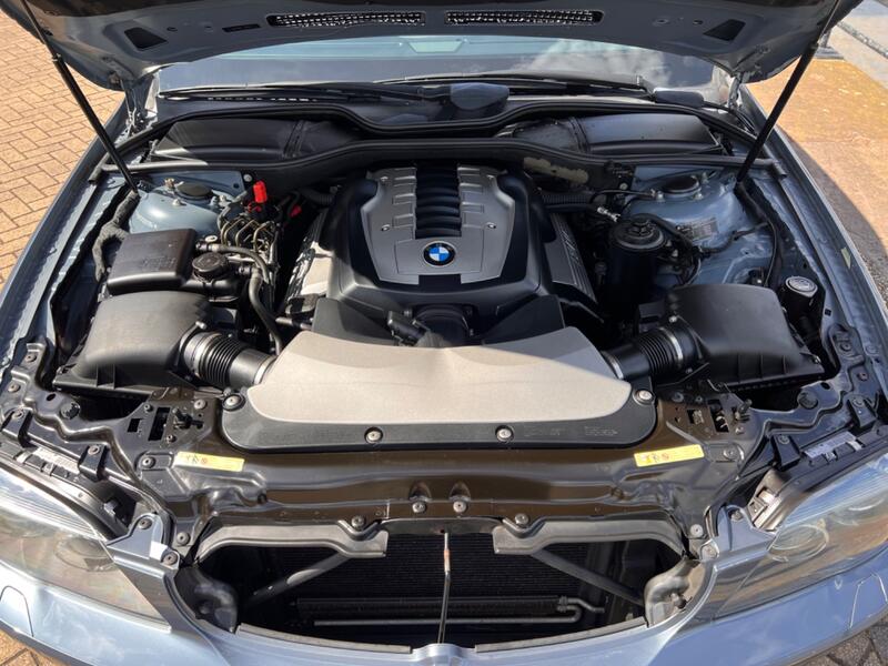BMW 7 SERIES