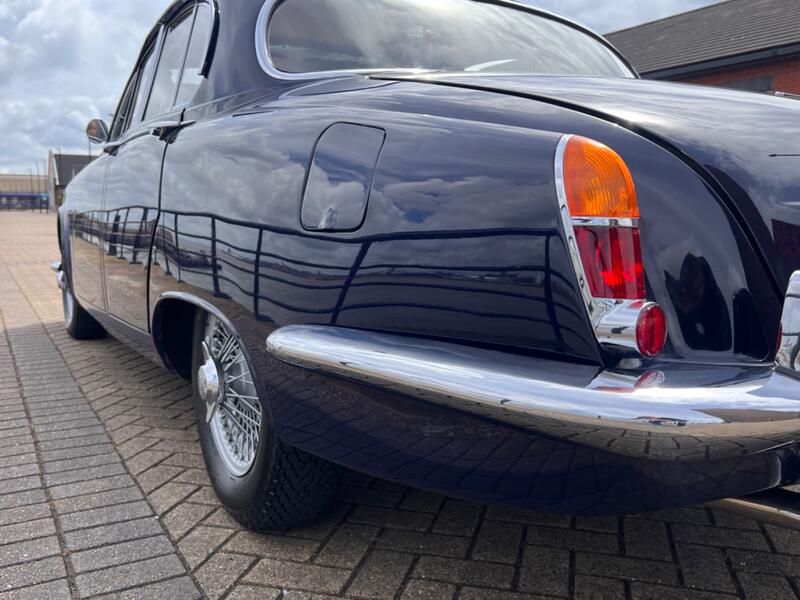 JAGUAR 420