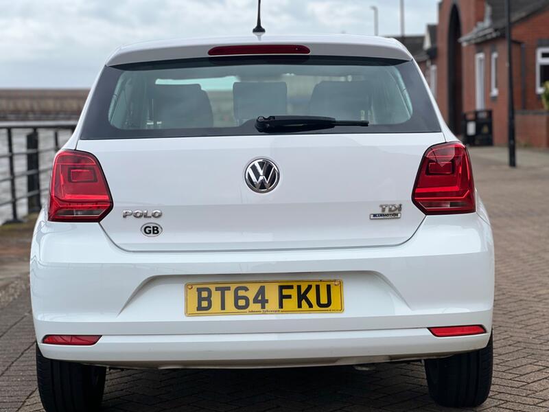 VOLKSWAGEN POLO
