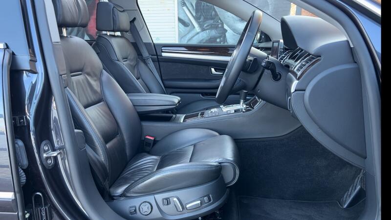 AUDI A8