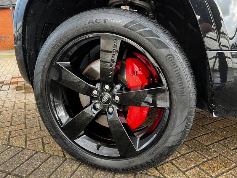 LAND ROVER DEFENDER