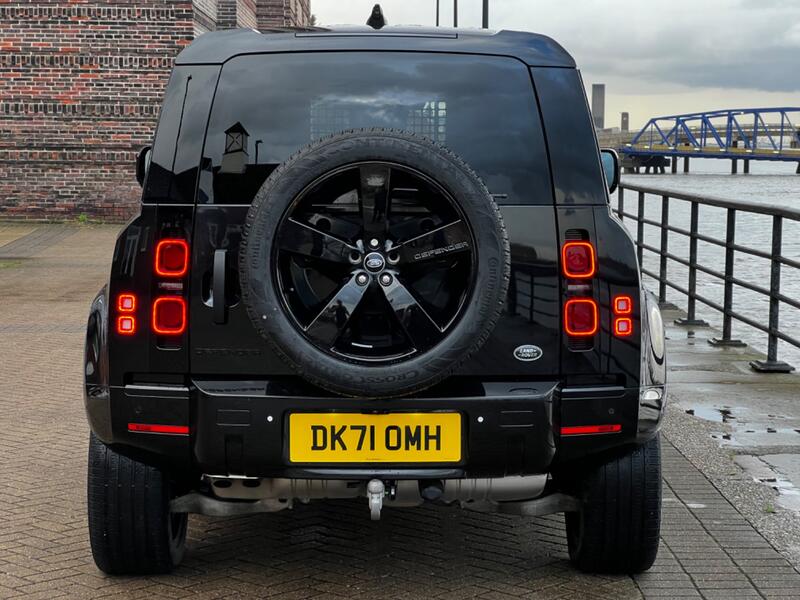 LAND ROVER DEFENDER