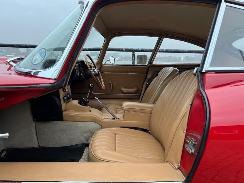 JAGUAR E-TYPE