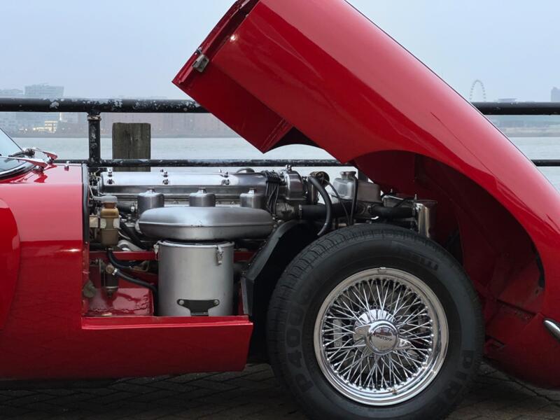JAGUAR E-TYPE