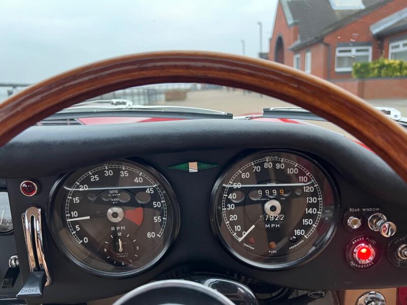 JAGUAR E-TYPE