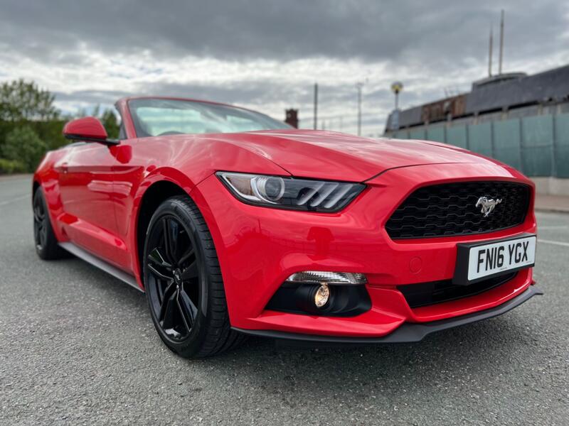 FORD MUSTANG