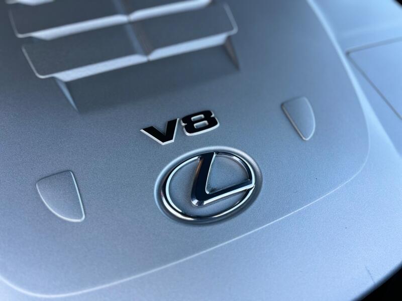 LEXUS LS