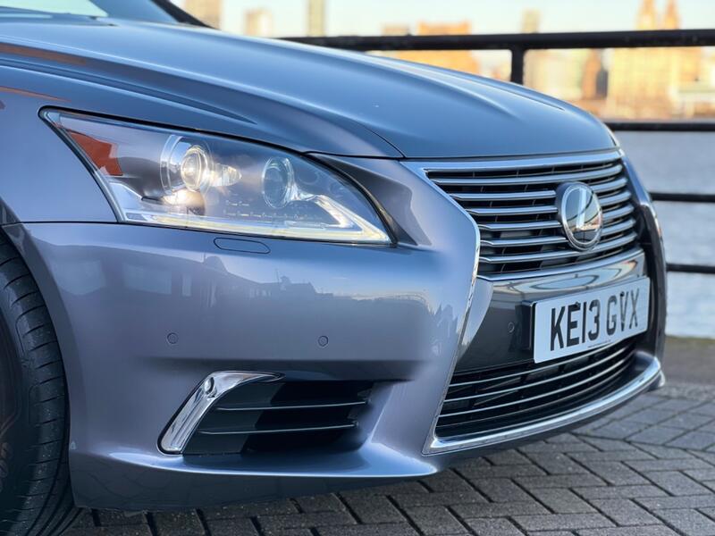 LEXUS LS