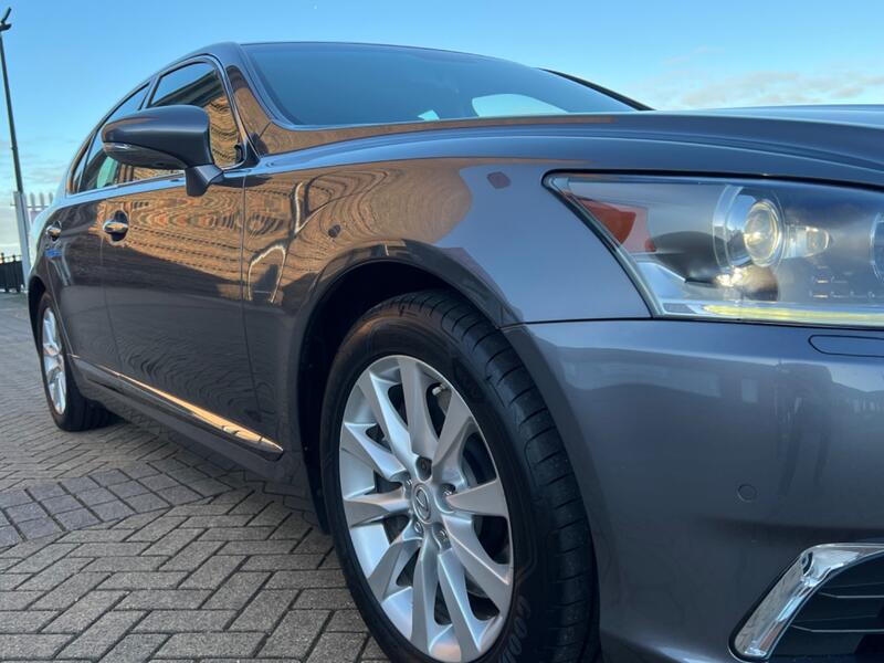 LEXUS LS