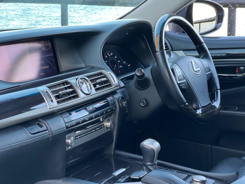 LEXUS LS