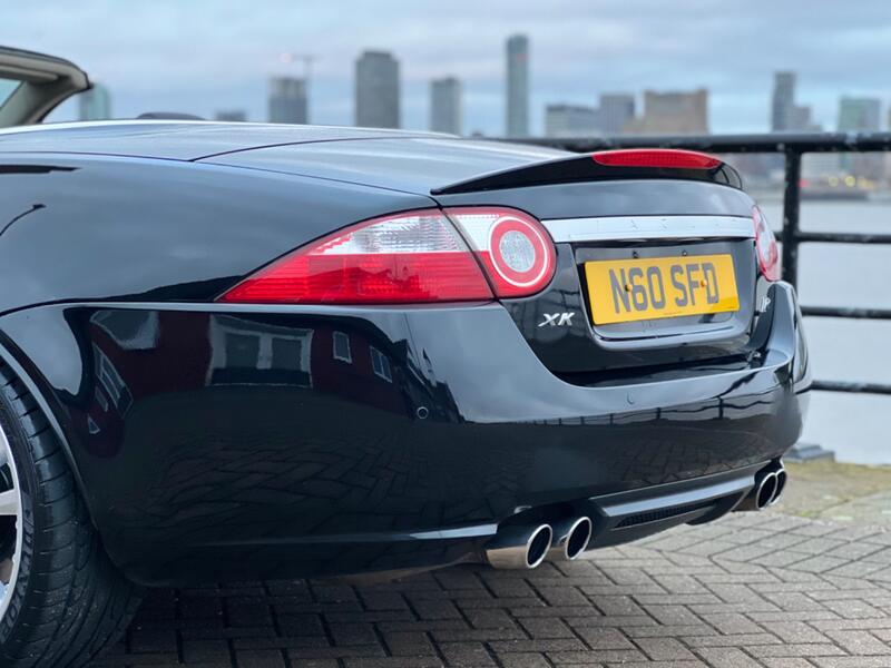 JAGUAR XKR