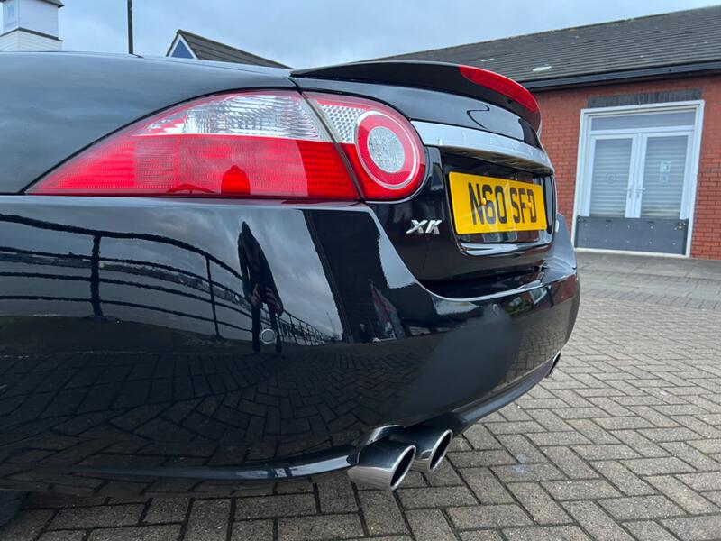 JAGUAR XKR