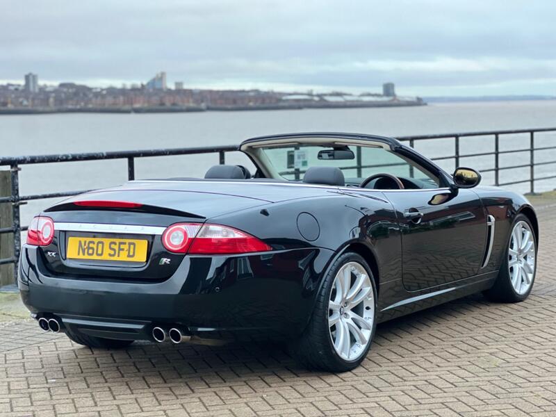 JAGUAR XKR