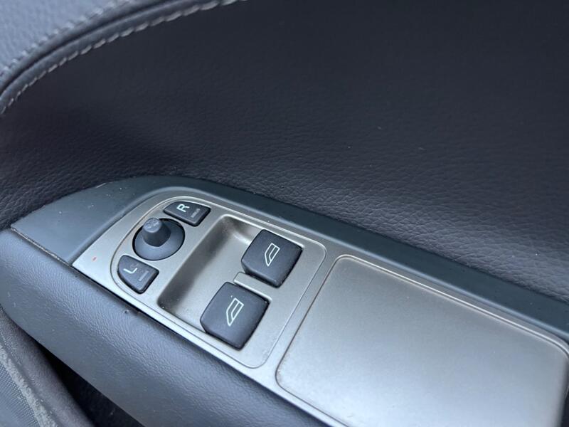 JAGUAR XKR