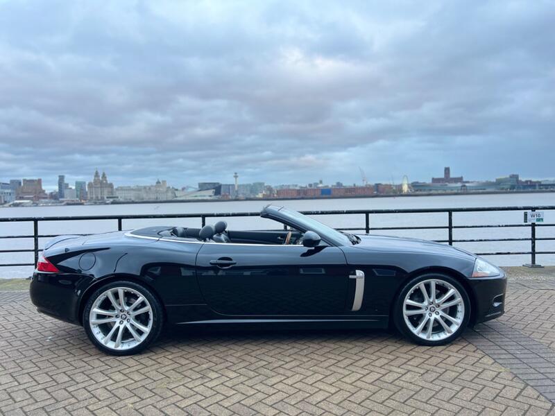 JAGUAR XKR