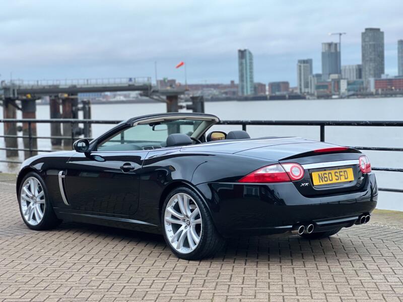 JAGUAR XKR
