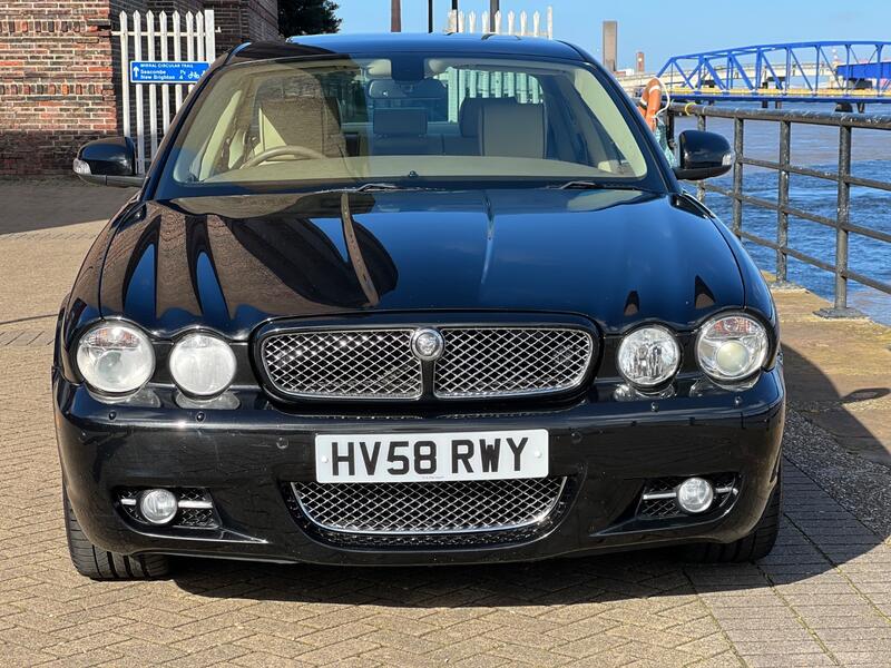 JAGUAR XJ