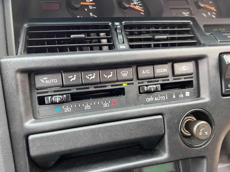 TOYOTA SUPRA