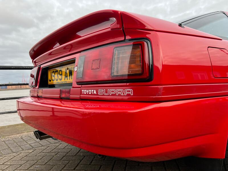 TOYOTA SUPRA